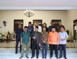 Pertemuan Wali Kota Eri Cahyadi Dengan Pimpinan Parpol Meminta Untuk Menjaga Kondusifitas Surabaya